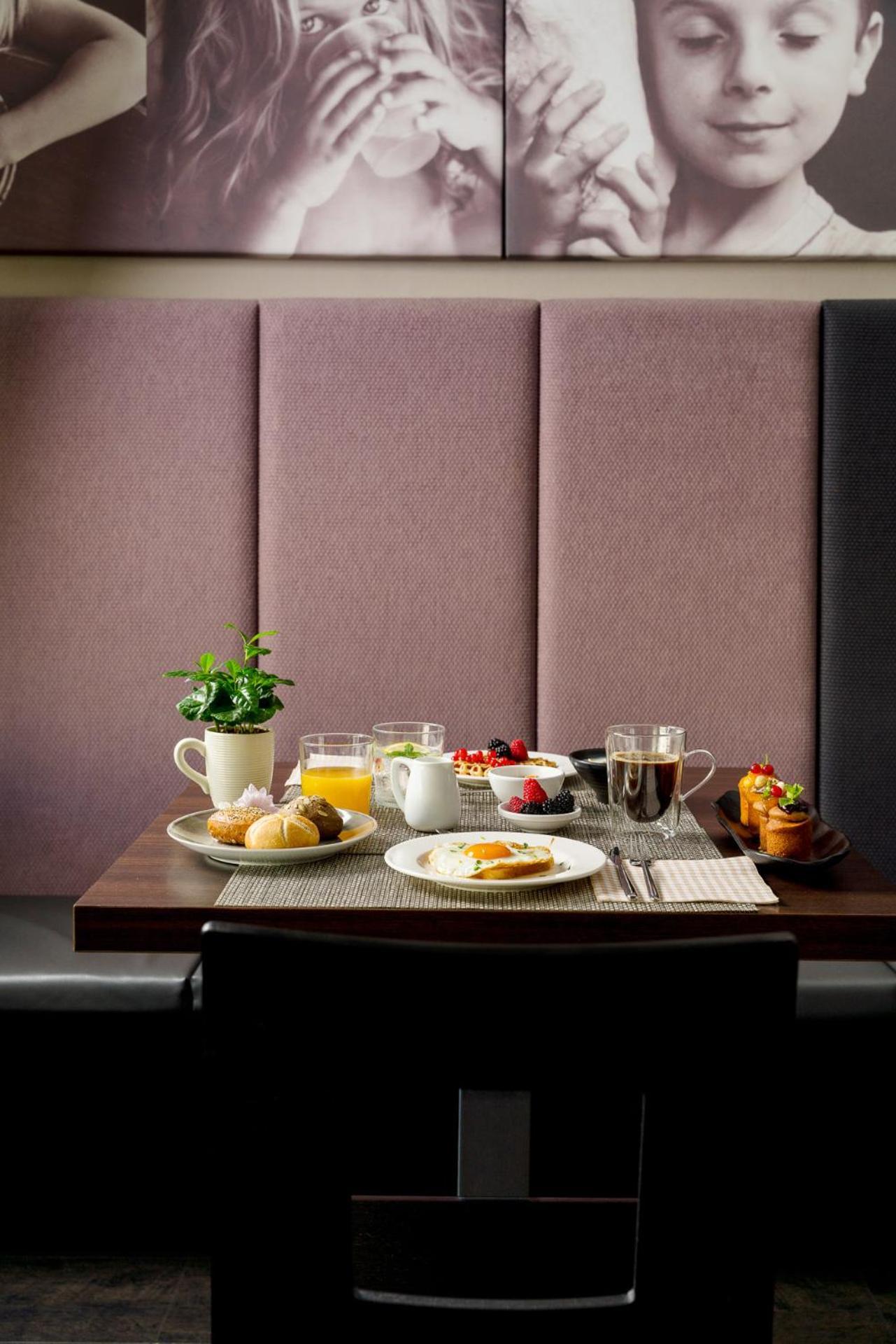 Hotel Ines Cattolica Zewnętrze zdjęcie